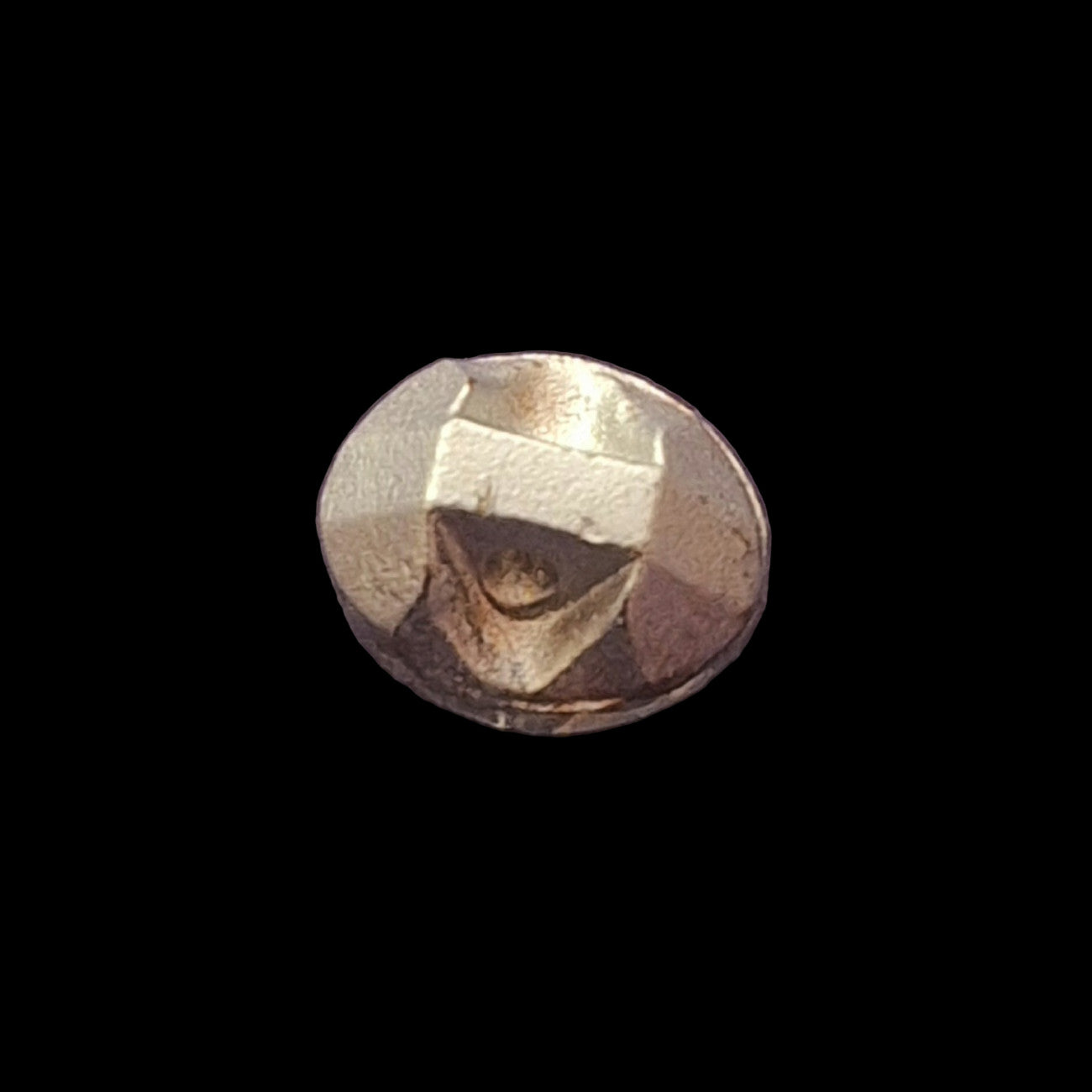 Reverse side showing silver back and channel shank attachment, 8×10mm