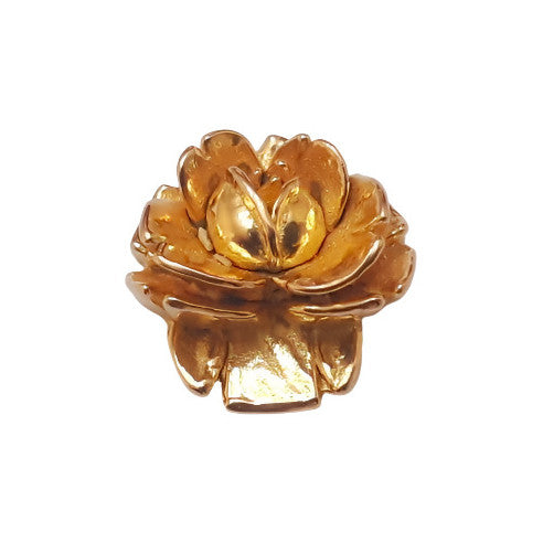 Rose plastic flat back metalized in gold color. 14mm