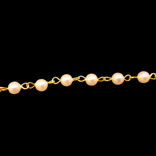5mm chain pearl with gold-colored links.