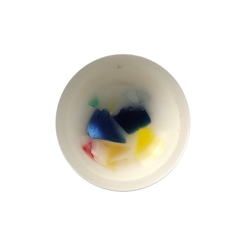 White plastic button with multicolor confetti specks and a domed shape in size 14mm/22L.
